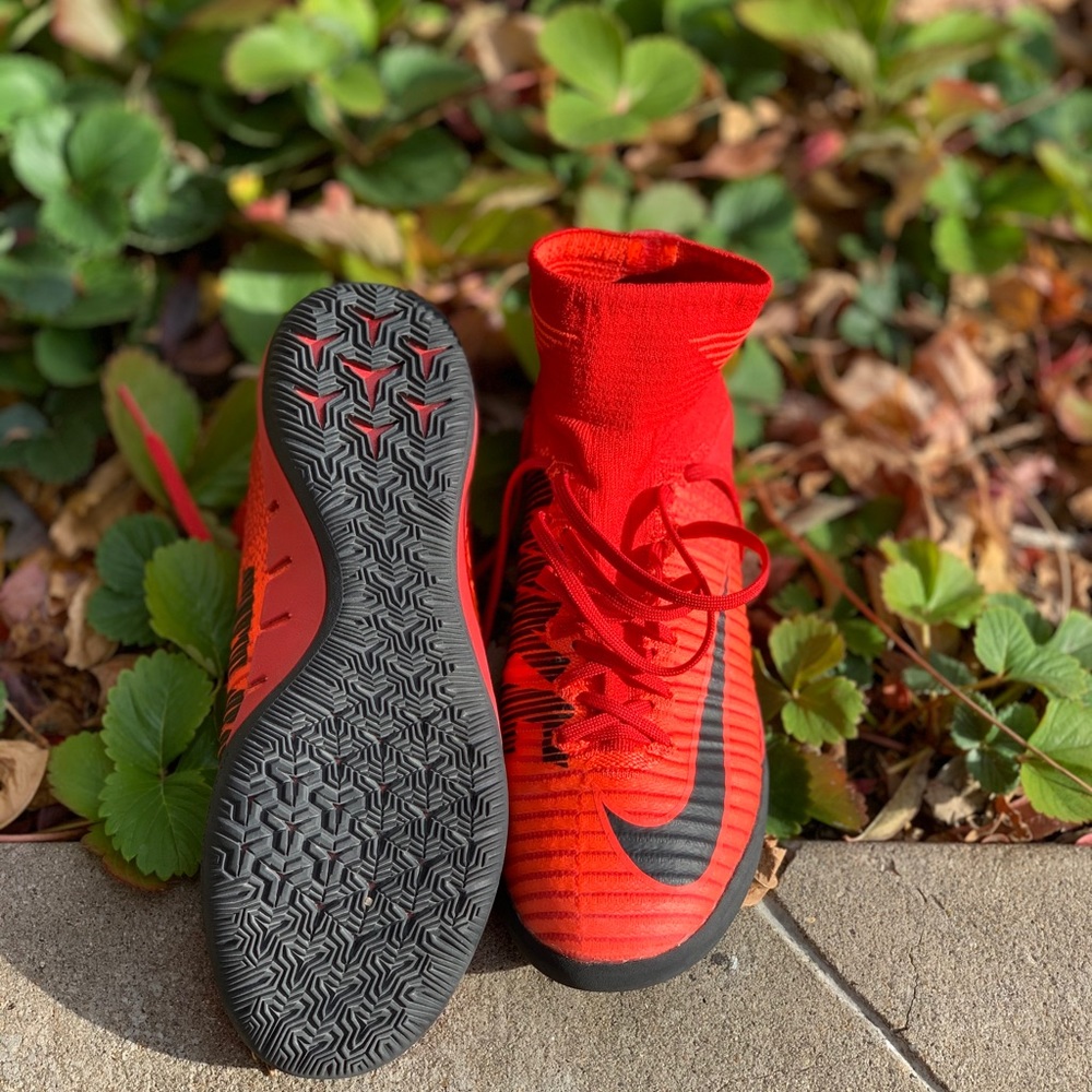 Nike Mercurial Indoor Soccer shoes